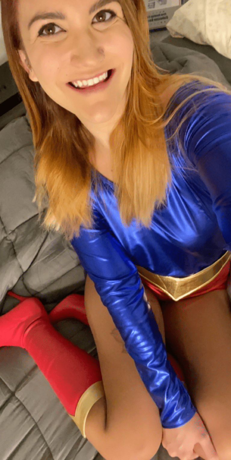 Ayla Aysel as UltraGirl