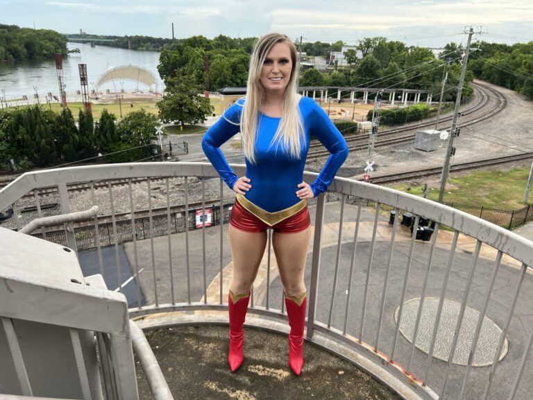 Happy Birthday UltraGirl Amanda Bryant!